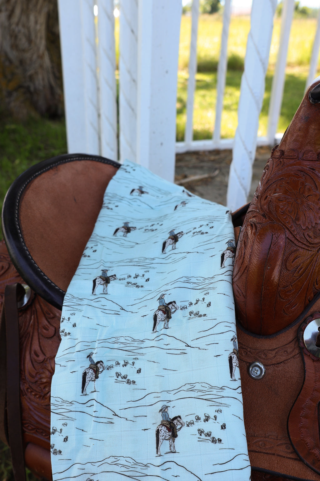 Buck & Ruffles Swaddle